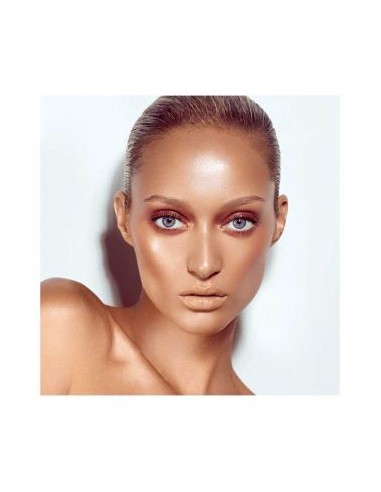 Bálsamo iluminador translúcido de danessa myricks, también para pieles maduras