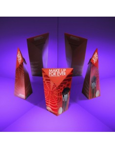 set 3 brochas y esponja de makeupforever 2