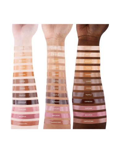 Sombra en crema resistente al agua de Danessa Myricks. waterproof