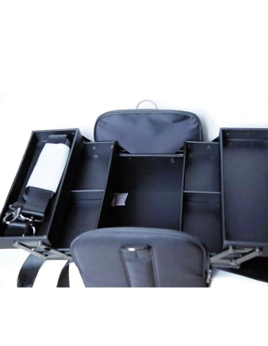 Interior maletin maquillaje con bandejas makeupforever